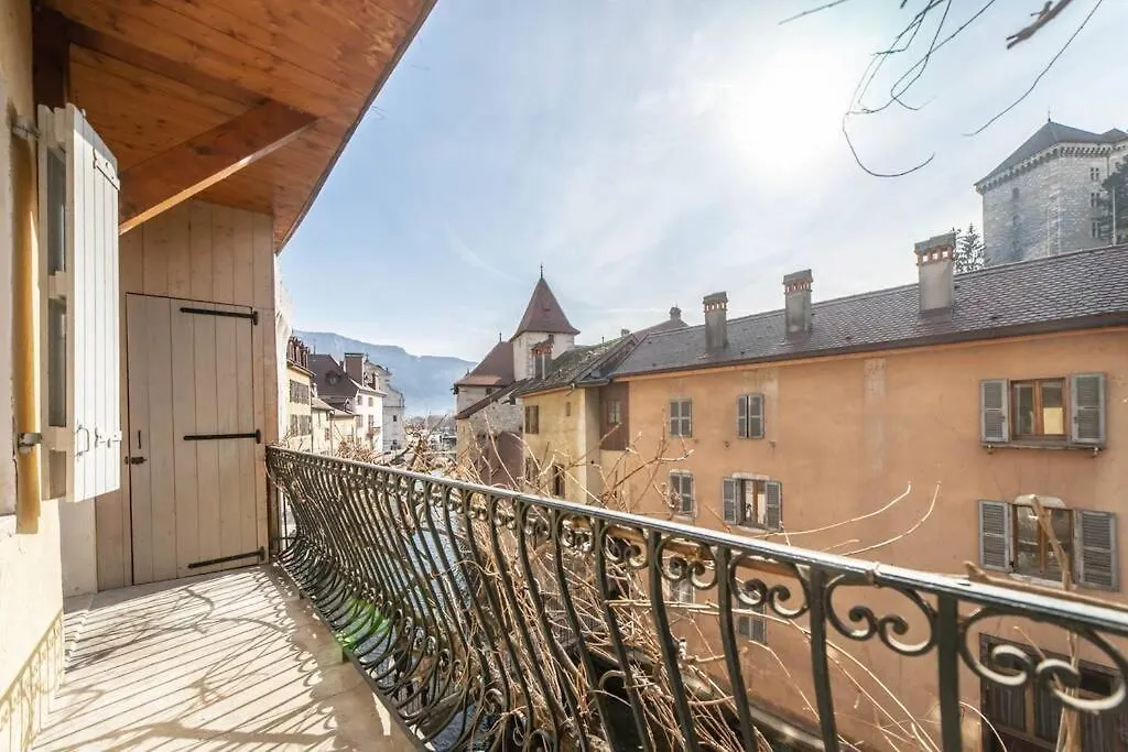 Le Rousseau Apartment Annecy France